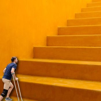 Na pitanje zašto se ne preseli fizikalna u prizemlje, odgovor je: razmatra se!