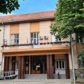 Ministarka Paunović u poseti lokalnoj upravi