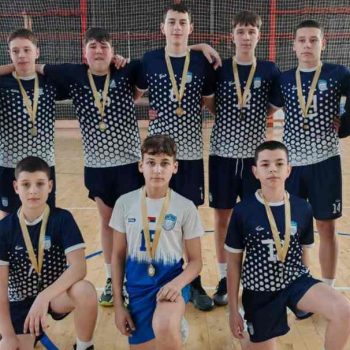 Održano okružno takmičenje osnovnih škola u odbojci