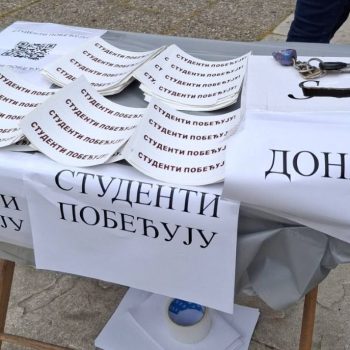 Srbija pobeđuje ili Studenti pobeđuju, sinhrone akcije