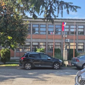 Fišing poruke o bombama u školama širom Srbije
