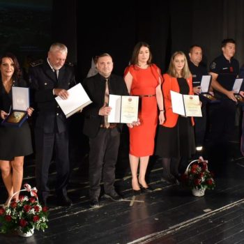Dan opštine ponovo u svečanom ruhu i uz priznanja