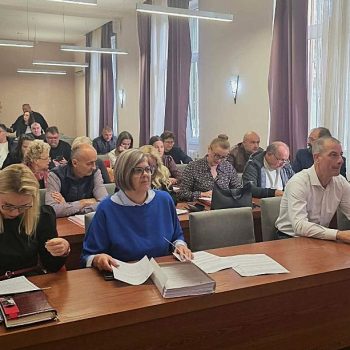 Skupština: Kada nema opozicije, sve teče!
